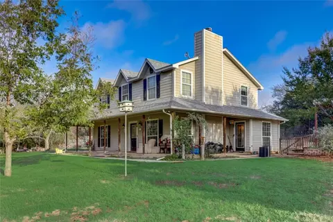 967 Arvel Cir, Azle, TX 76020