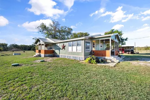 5669 County Road 2260, Barry, TX 75102