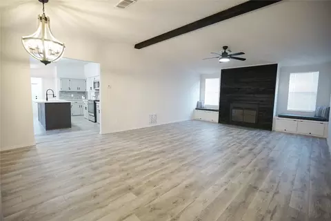 810 Quail Run, Cleburne, TX 76031 photo 5
