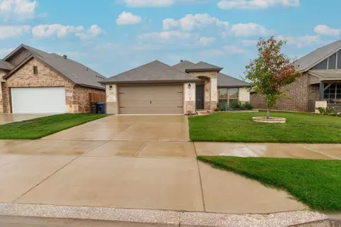 4145 Snowberry Ln, Crowley, TX 76036