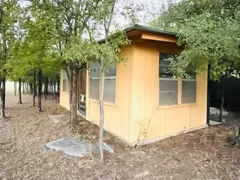 264 Buffalo Dr, Comanche, TX 76442 photo 7
