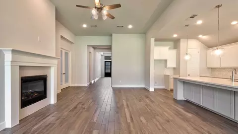 Living - 4213 Capstone Rd, Midlothian, TX 76065 photo 2 of 3
