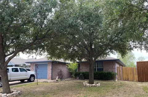 529 S Acres Dr, Dallas, TX 75217