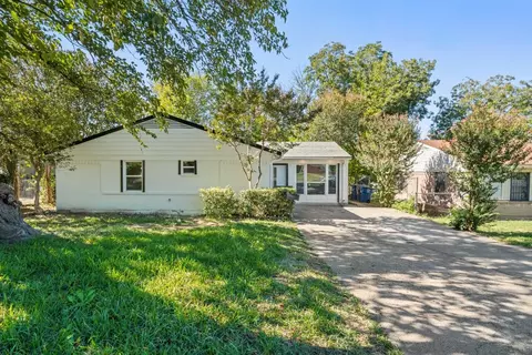 5725 Bluffman Dr, Dallas, TX 75241