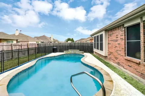 107 Clark Dr, Ferris, TX 75125