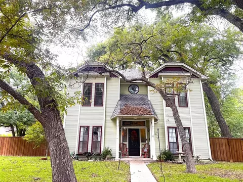 3305 Faulkner Dr, Rowlett, TX 75088