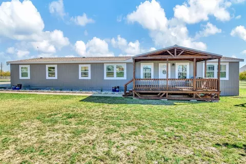 1317 Speedway Dr, Rhome, TX 76078