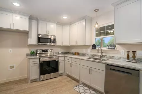 209 N Cleburne Whitney Rd, Rio Vista, TX 76093