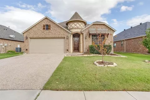 924 Gray Wash Dr, Saginaw, TX 76179