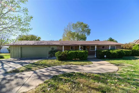 1498 2nd Pl, Haslet, TX 76052