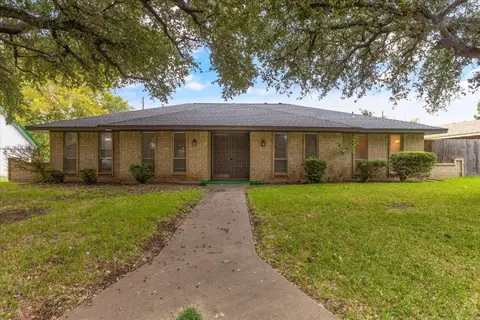 1229 Holt Ave, Desoto, TX 75115