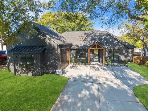 1310 Harvard St, River Oaks, TX 76114