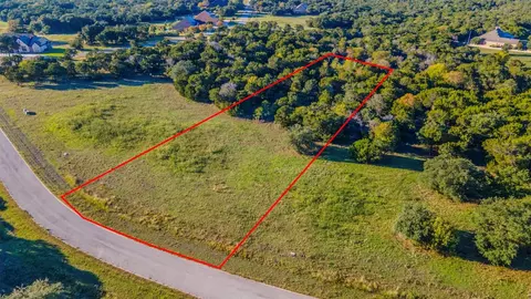 8412 Caprington Ln, Cleburne, TX 76033