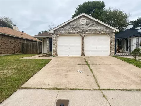 2628 Harvest Ln, Fort Worth, TX 76133