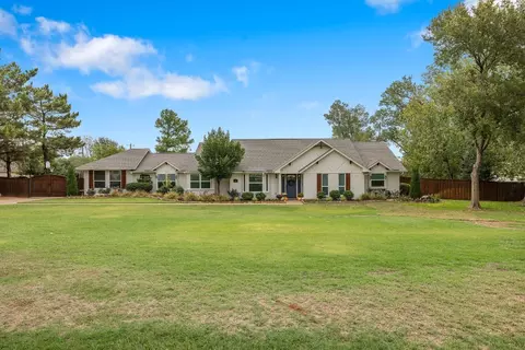 829 Cross Timbers Dr, Double Oak, TX 75077