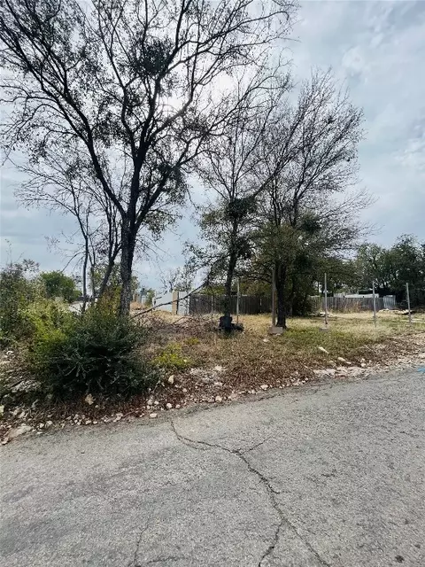 2913 Pearl Ave, Fort Worth, TX 76106