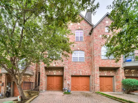 712 Rockingham Dr, Irving, TX 75063