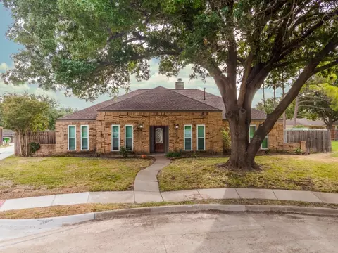 422 Ridgegate Pl, Garland, TX 75040