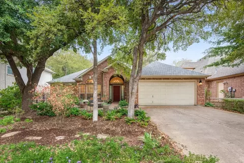 6431 Parkmont Dr, Arlington, TX 76001