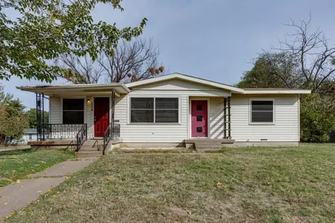 1114 E Strong Pkwy, Grand Prairie, TX 75050