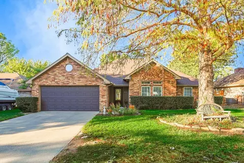 613 Lakewood Ln, Grapevine, TX 76051