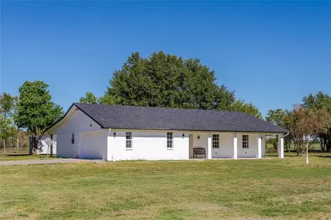 556 Central High Rd, Ennis, TX 75119