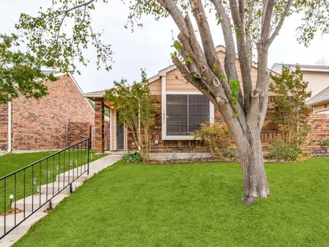 1925 Cheyenne Dr, Carrollton, TX 75010