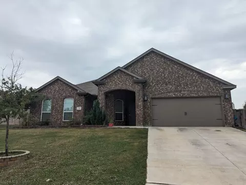 3705 Cecelia Ln, Forest Hill, TX 76140