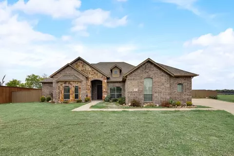 403 Green Ct, Nevada, TX 75173