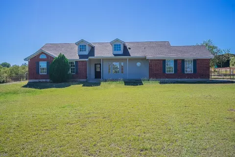 811 Eagles Way, Springtown, TX 76082