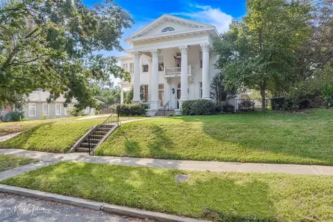 831 Monrovia St, Shreveport, LA 71106