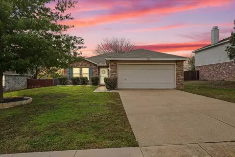 9008 Glen Falls Ln, Denton, TX 76210