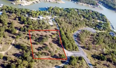 1151 Co Rd #1736, Chico, TX 76431