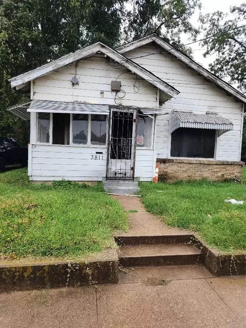 3811 Latimer St, Dallas, TX 75215