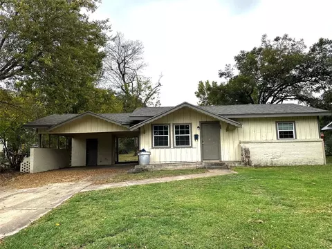 1775 Graham St, Paris, TX 75460