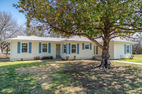 505 S Morgan St, Granbury, TX 76048