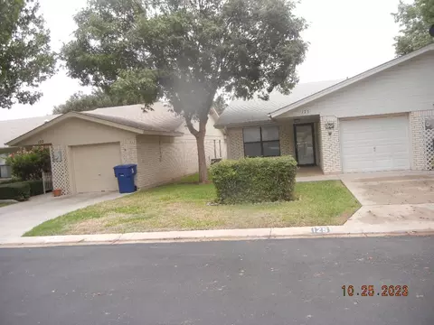 125 Azalea, Brownwood, TX 76801