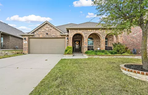 709 Posey Ln, Mckinney, TX 75071