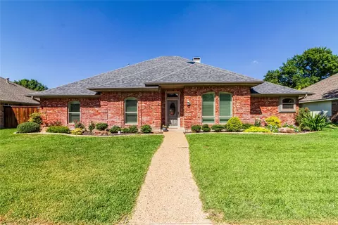 2817 Corby Dr, Plano, TX 75025