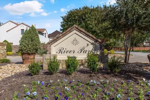 2801 River Forest Dr, Fort Worth, TX 76116