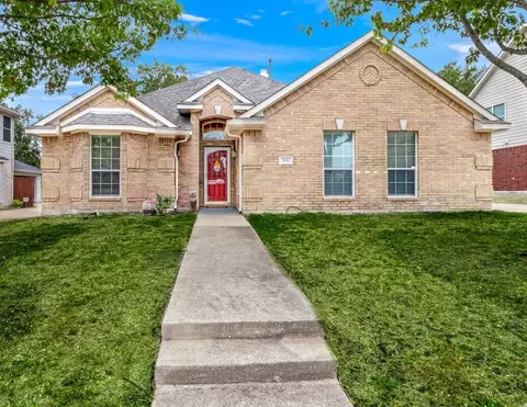 3653 Smoketree Dr, Rockwall, TX 75032