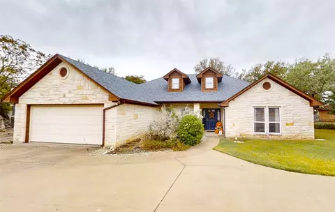 6515 Circo Dr, Granbury, TX 76049