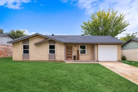 10404 Cradlerock Dr, Dallas, TX 75217