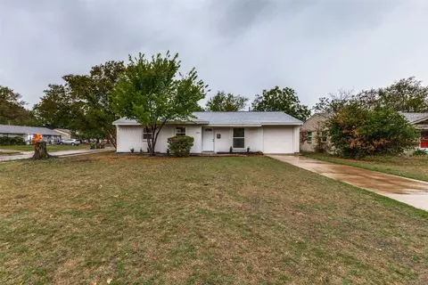 2901 Janet Ct, Plano, TX 75074