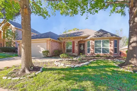 2104 Cheshire Dr, Flower Mound, TX 75028