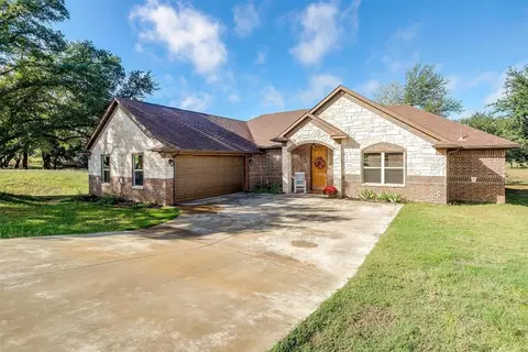8500 Linden Ct, Granbury, TX 76049