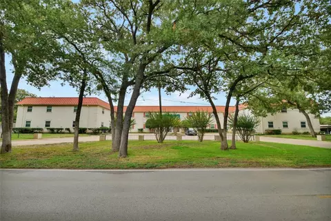 1401 Forest Edge Dr #15, Arlington, TX 76013
