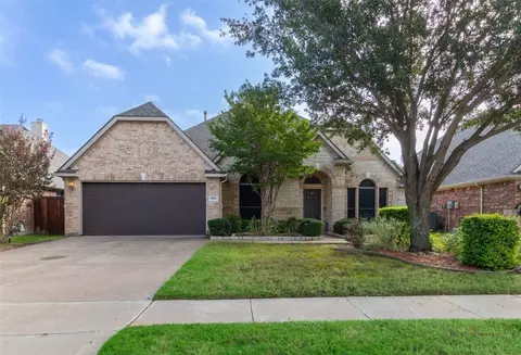 909 Monticello Dr, Burleson, TX 76028