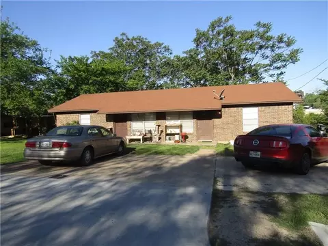 447 Wilshire, Azle, TX 76020