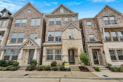 105 Peach Orchard Ln, Euless, TX 76040